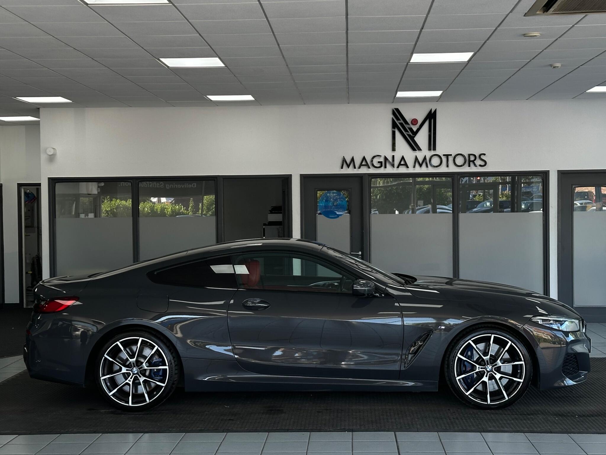 BMW 8 Series view 4