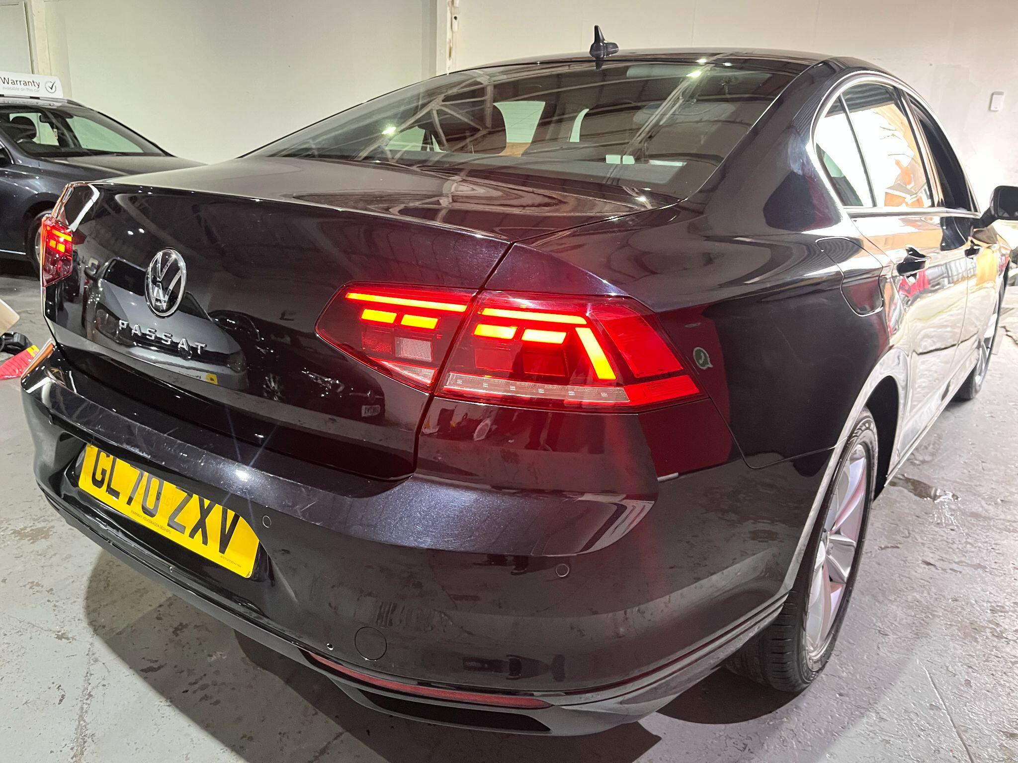 Volkswagen Passat view 69