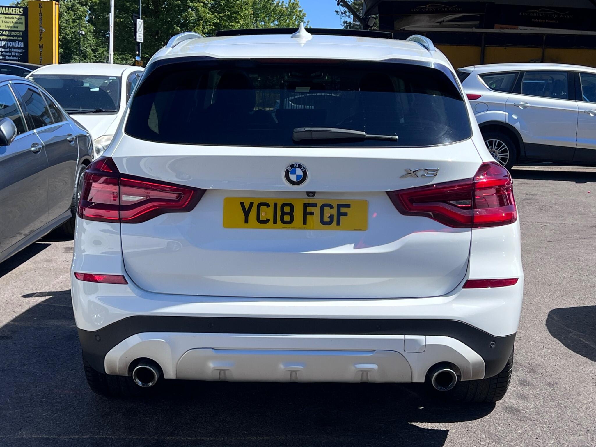 BMW X3 view 12