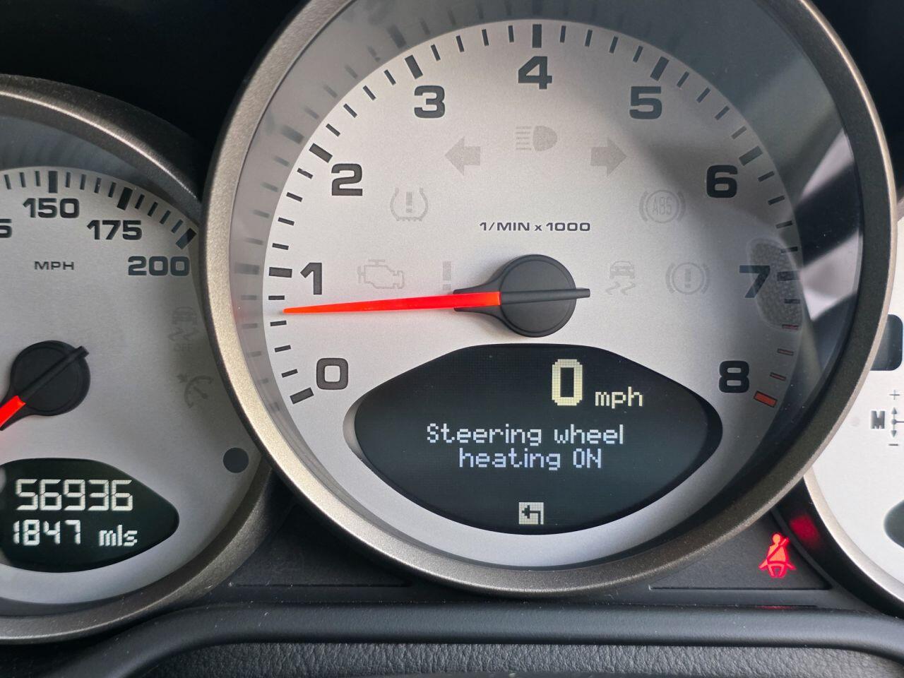 Porsche 911 view 17