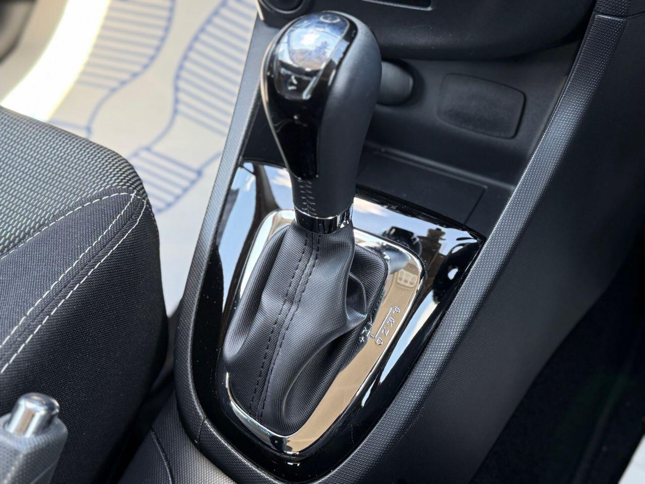 Renault Clio view 25