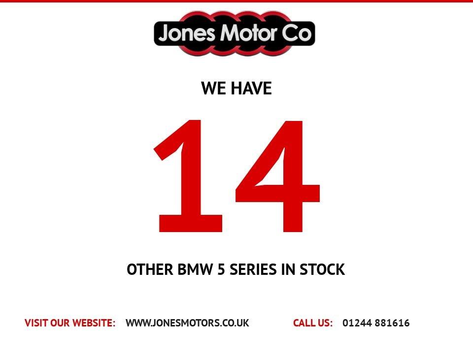 BMW 5 Series view 8