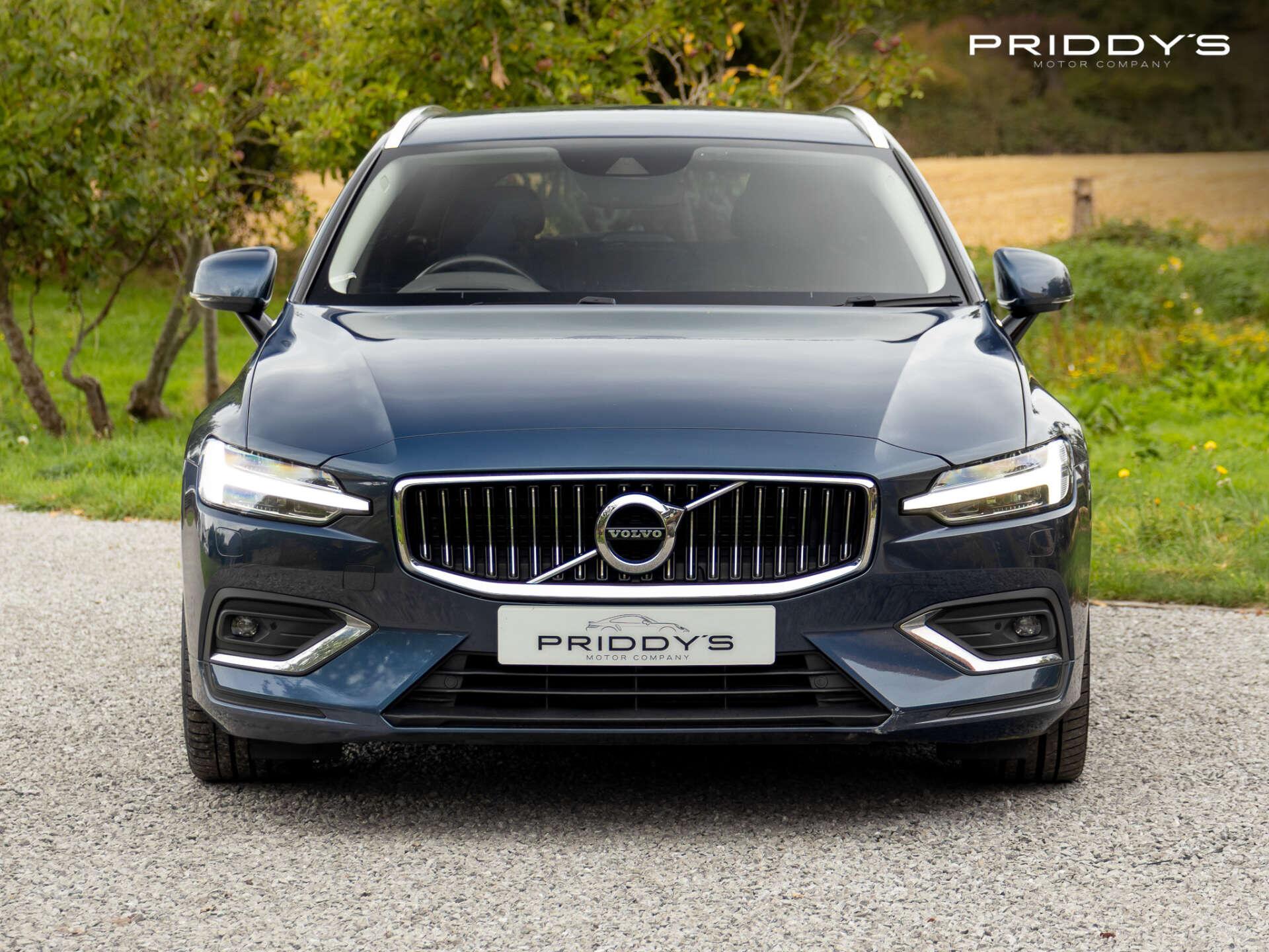 Volvo V60 view 2