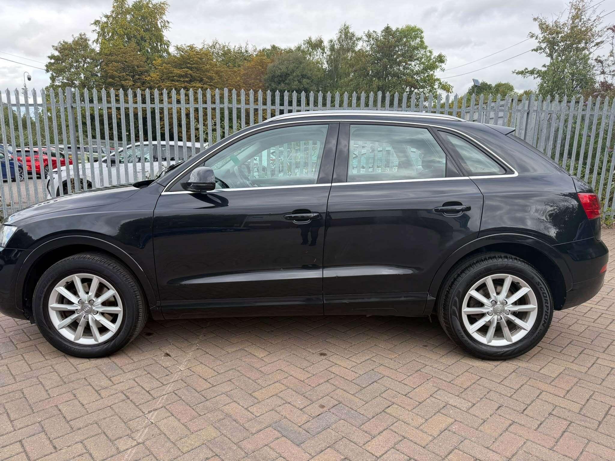 Audi Q3 view 2