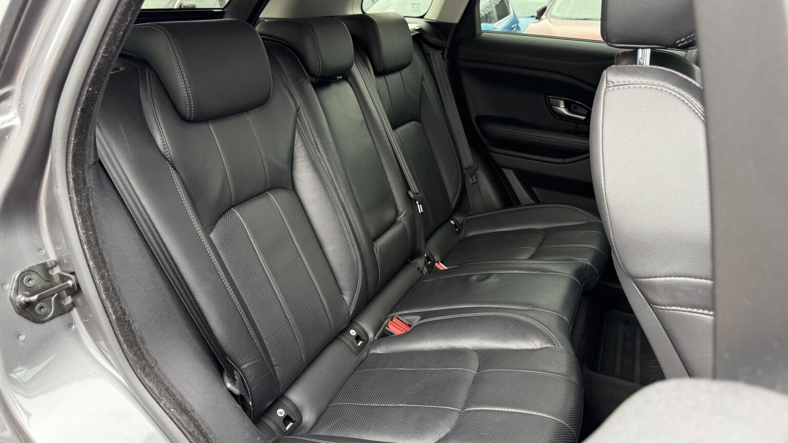 Land Rover Range Rover Evoque view 23