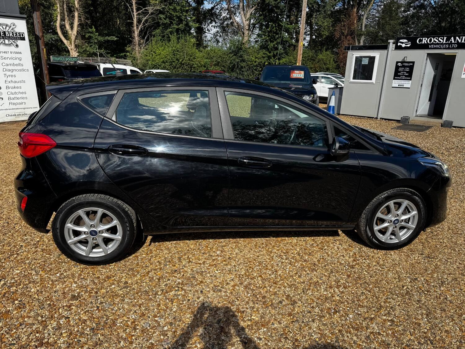Ford Fiesta view 13