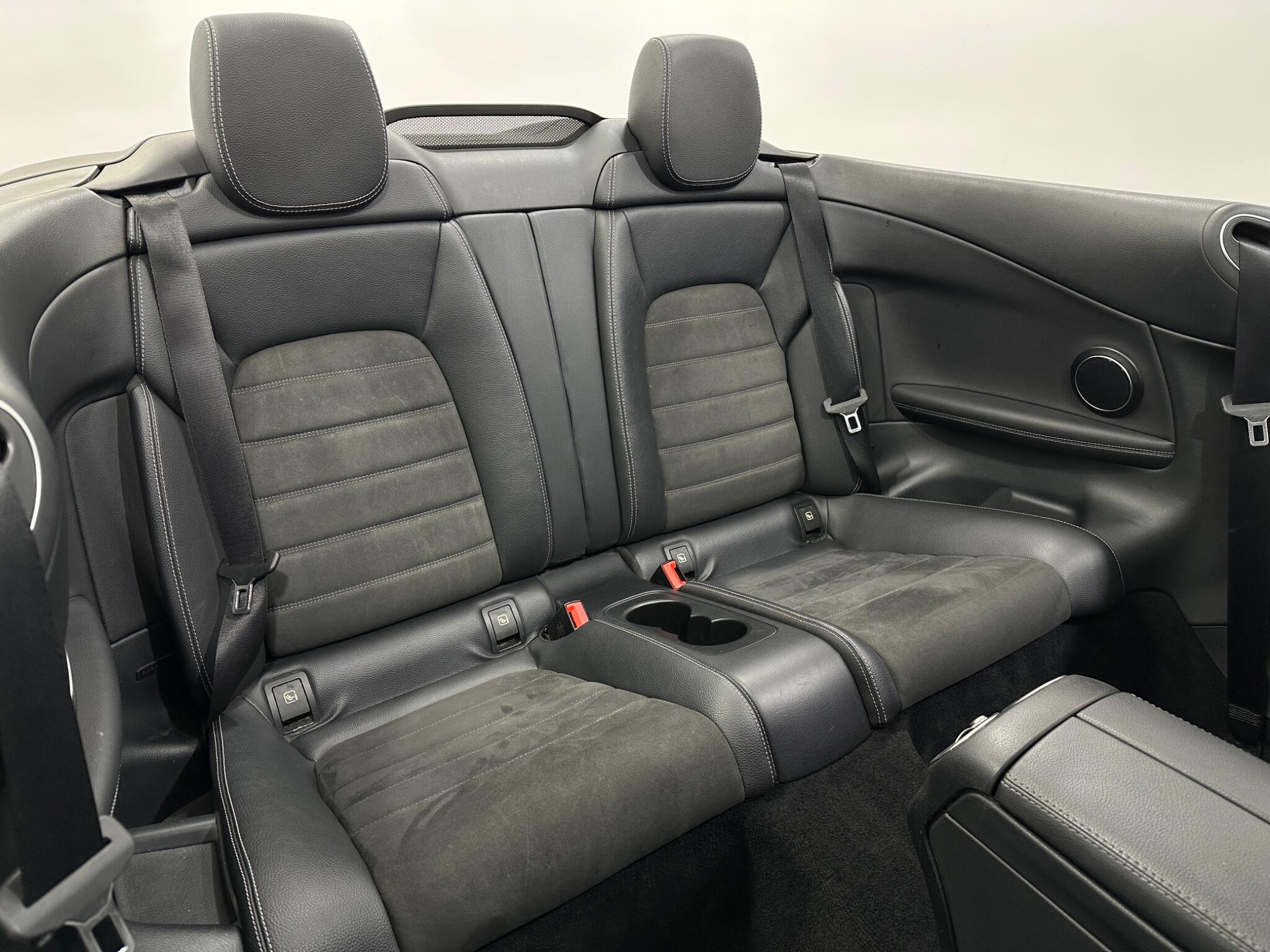 Mercedes-Benz C-Class view 41