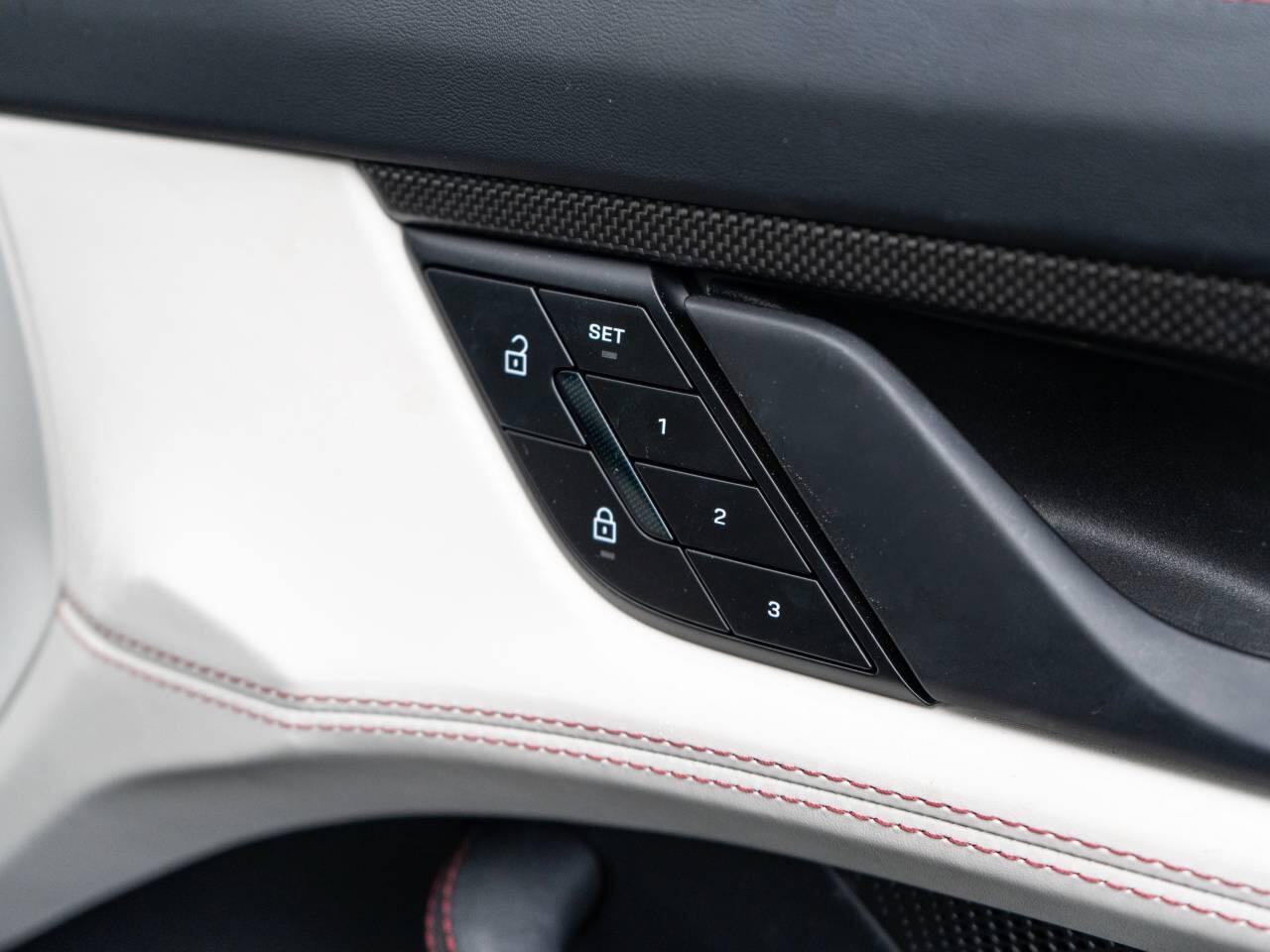 Porsche Taycan view 37