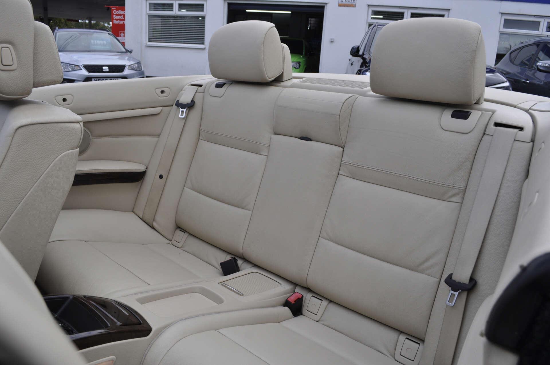 BMW 3 Series view 11