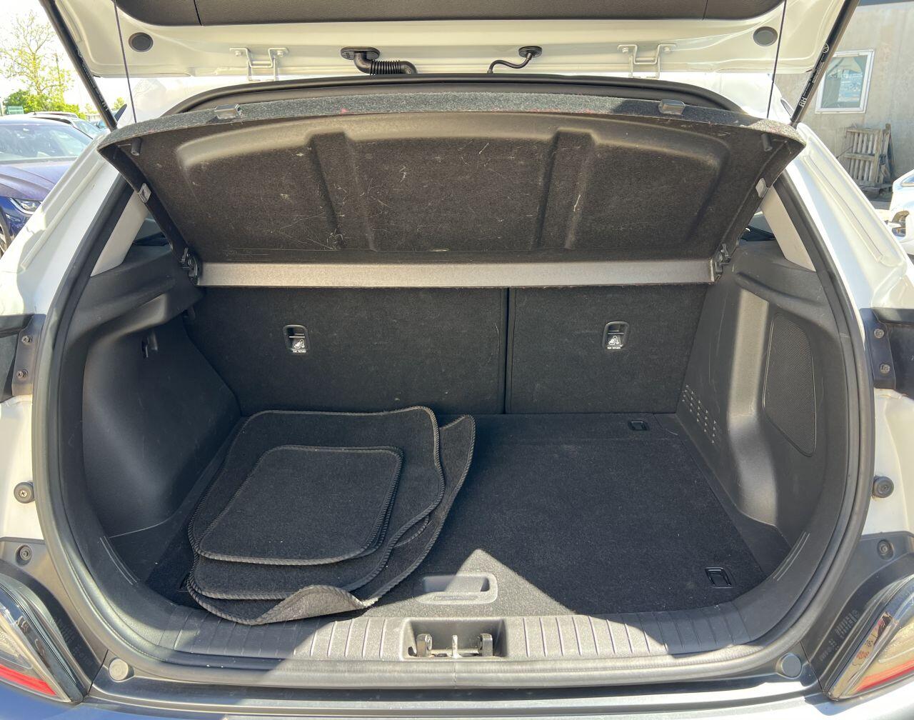 Hyundai Kona view 9