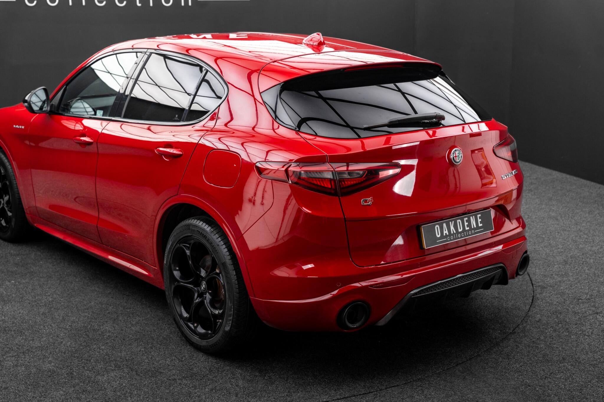 Alfa Romeo Stelvio view 15
