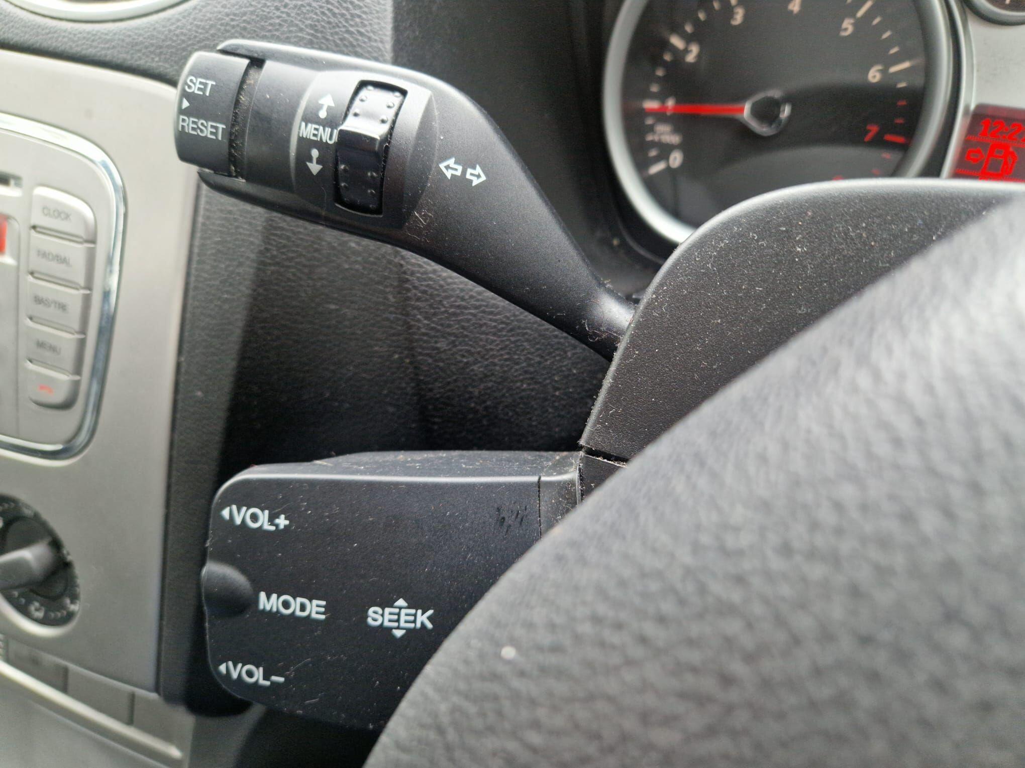 Ford Focus view 27