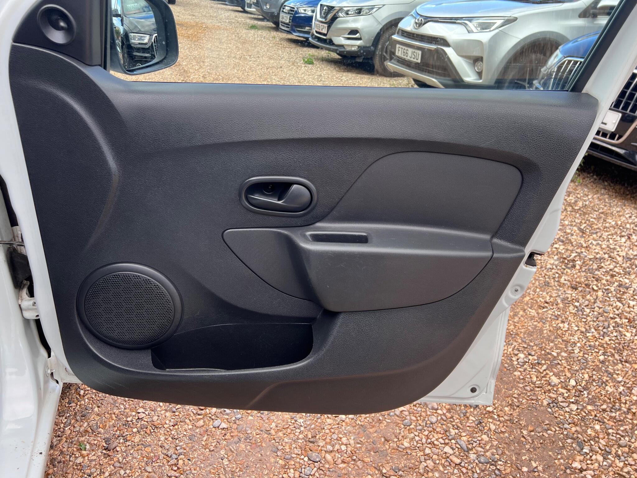 Dacia Logan MCV view 53