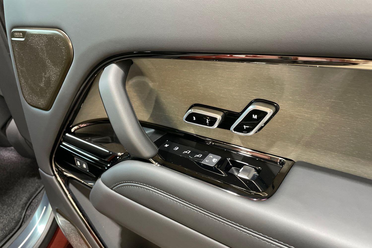 Land Rover Range Rover view 28