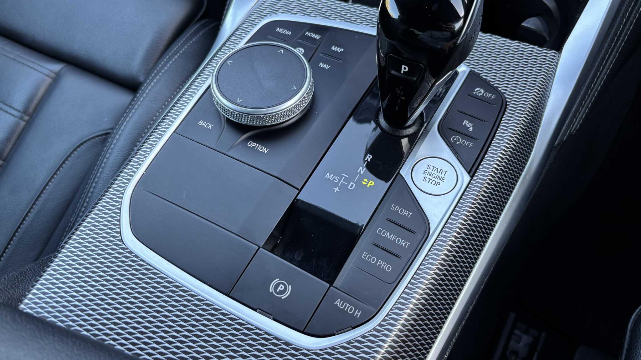 BMW 4 Series view 14