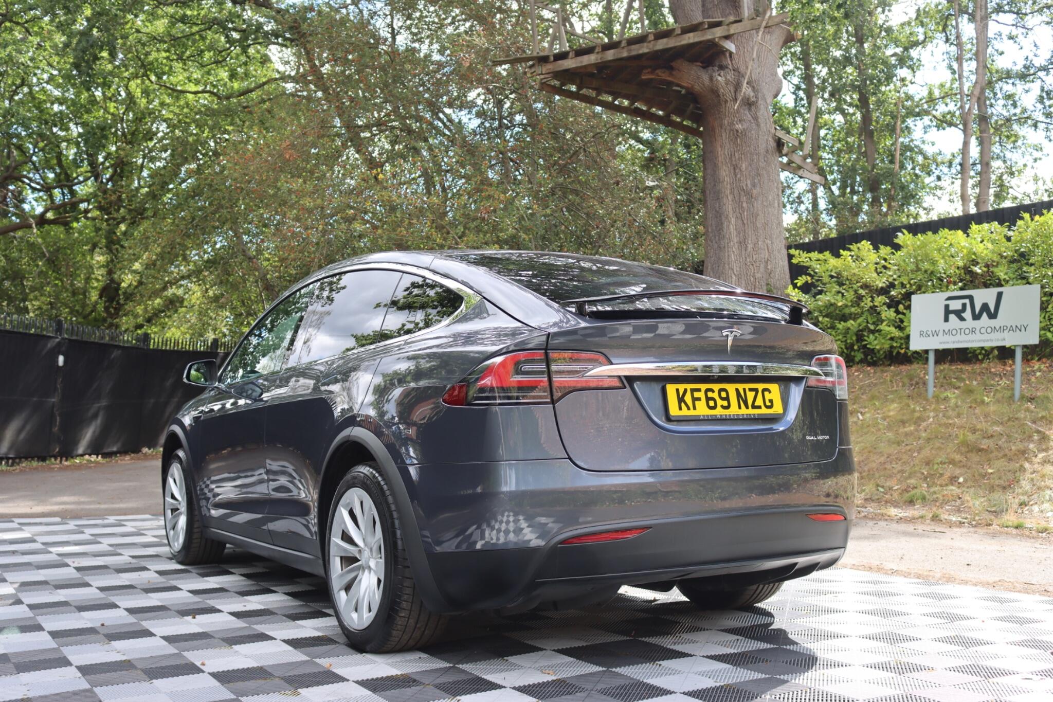 Tesla Model X view 15