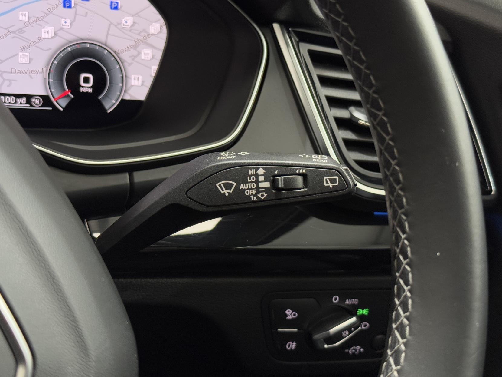 Audi Q5 view 38