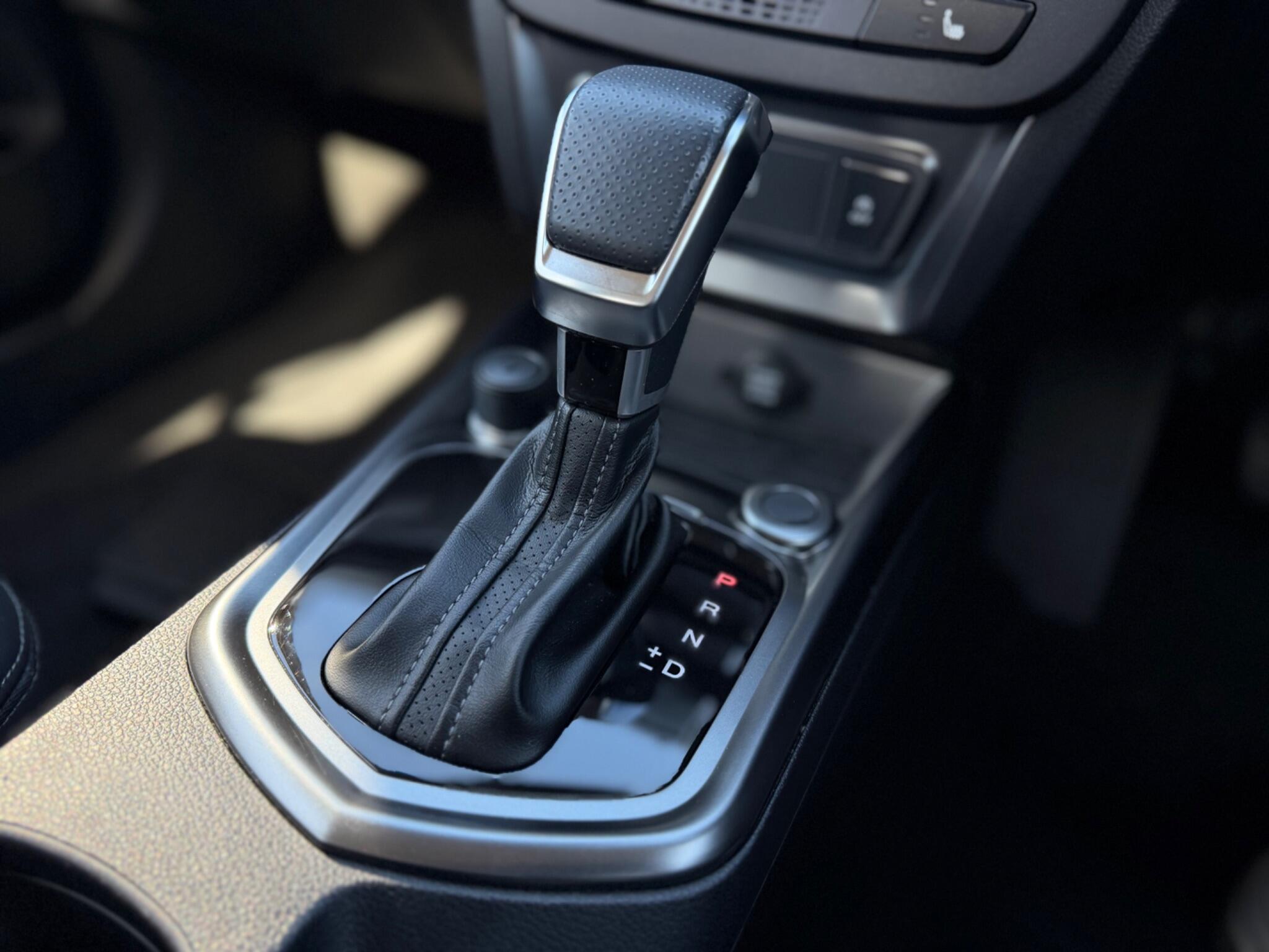 KGM Tivoli view 30