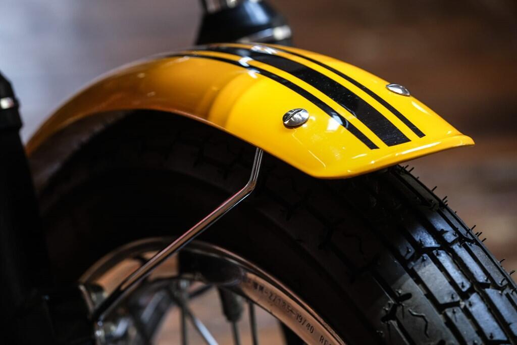 Ducati 750 view 14