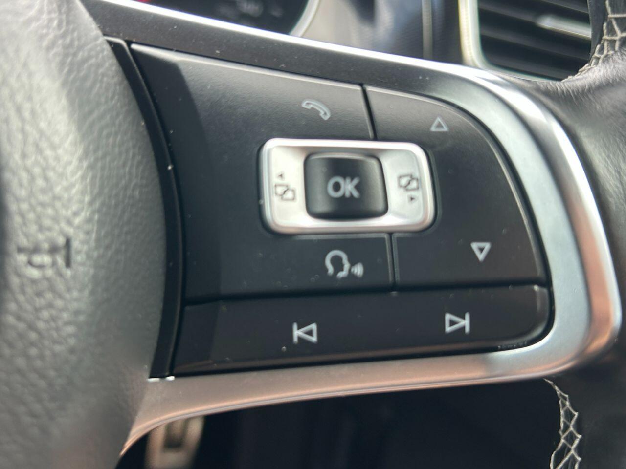 Volkswagen Golf view 29