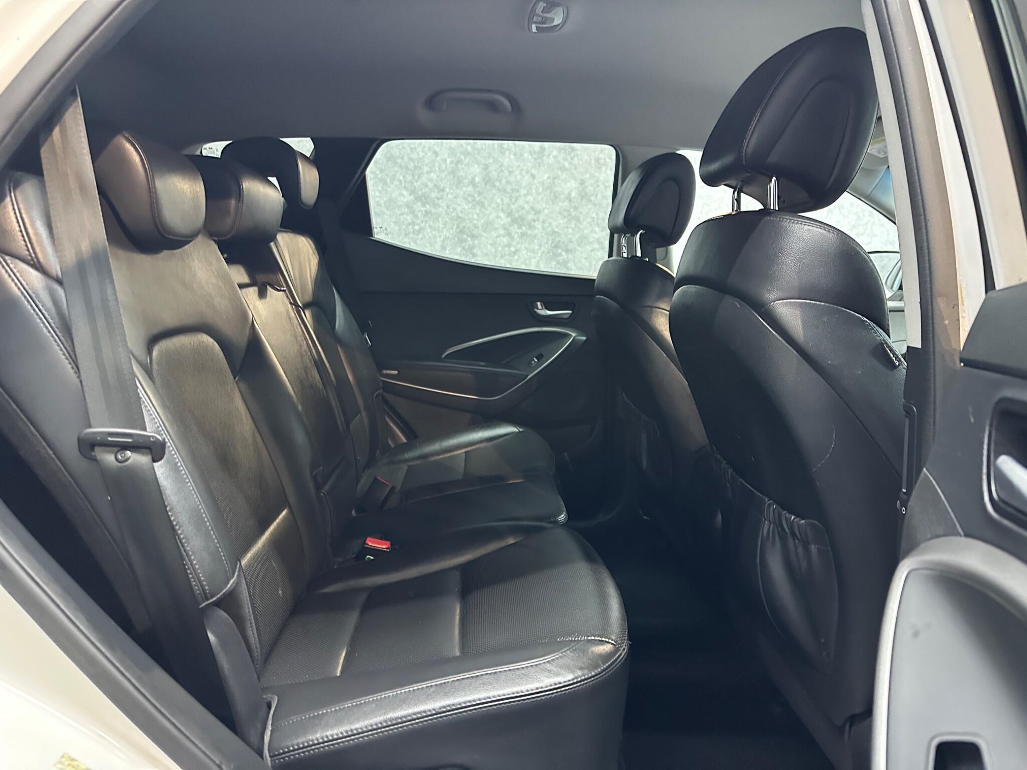 Hyundai Santa Fe view 8