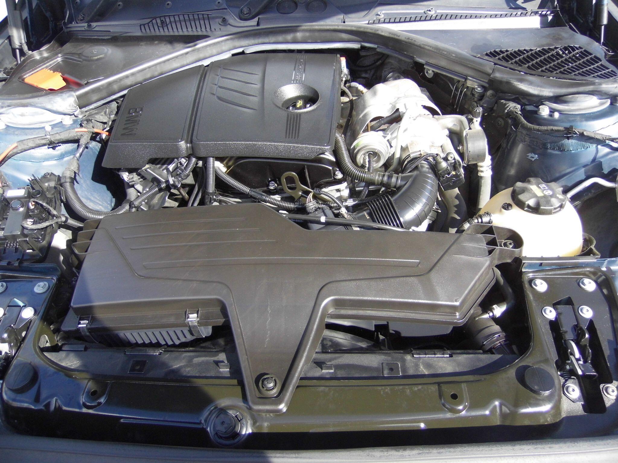 BMW 1 Series view 19