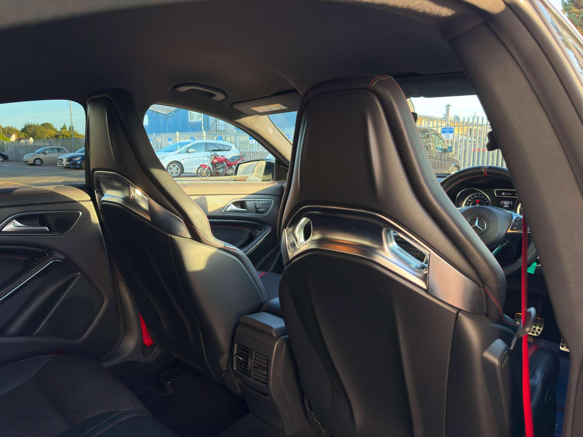 Mercedes-Benz Cla view 23
