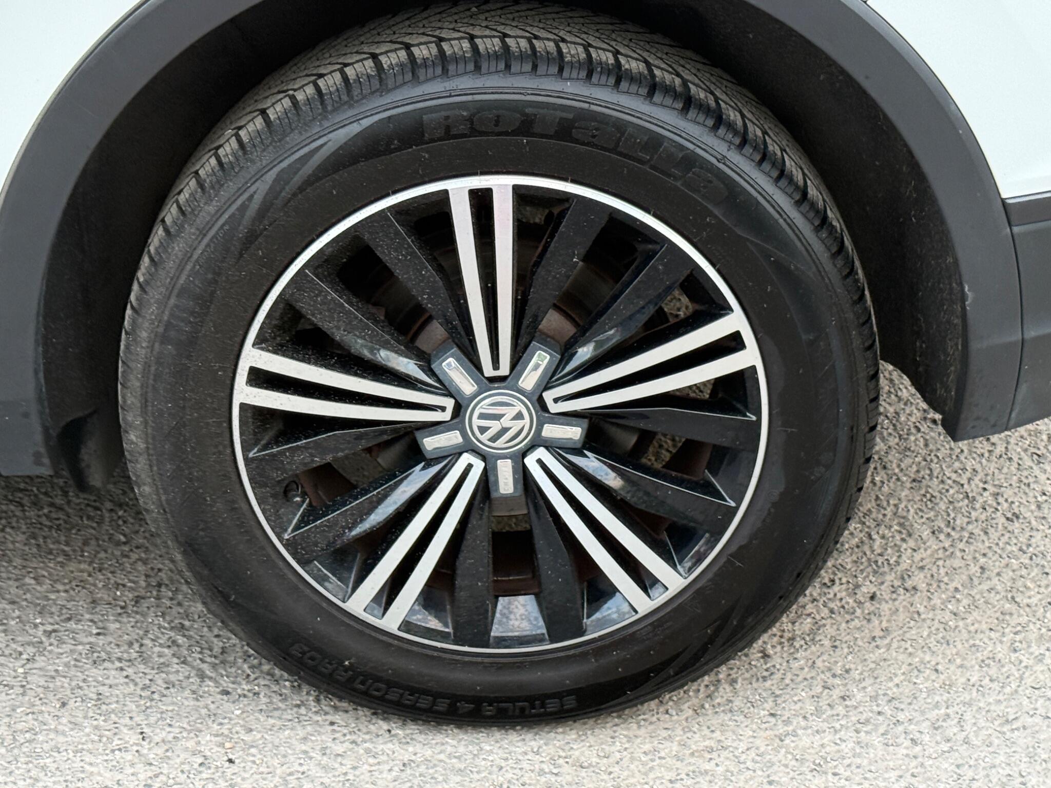 Volkswagen Tiguan - Image 27