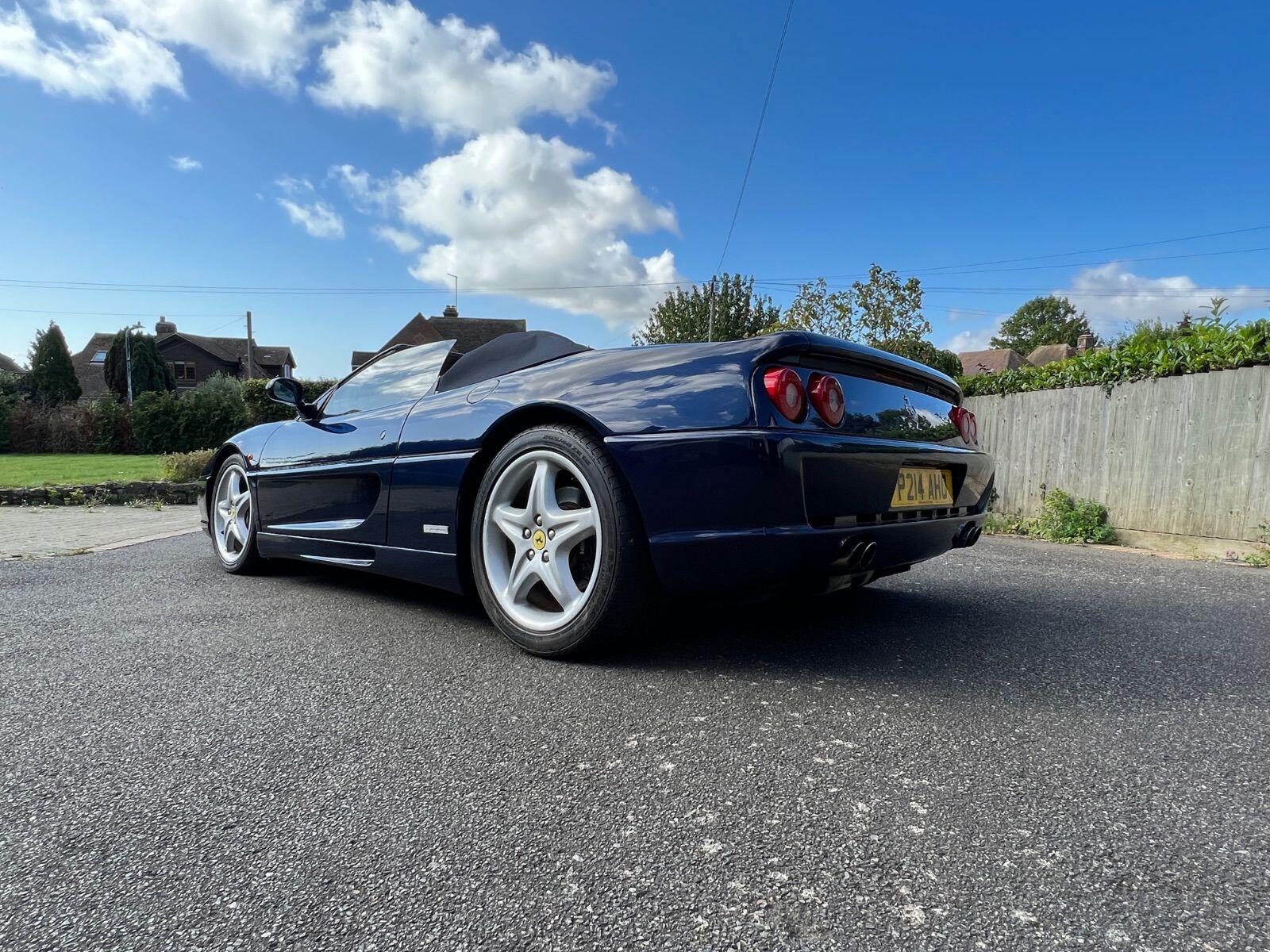 Ferrari F355 view 48