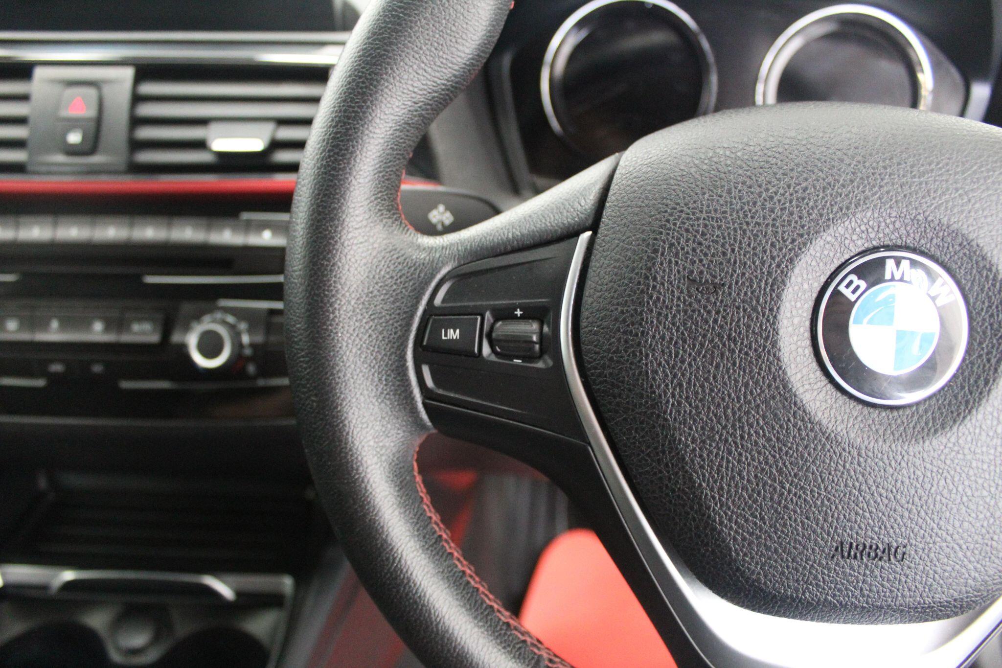 BMW 2 Series view 36