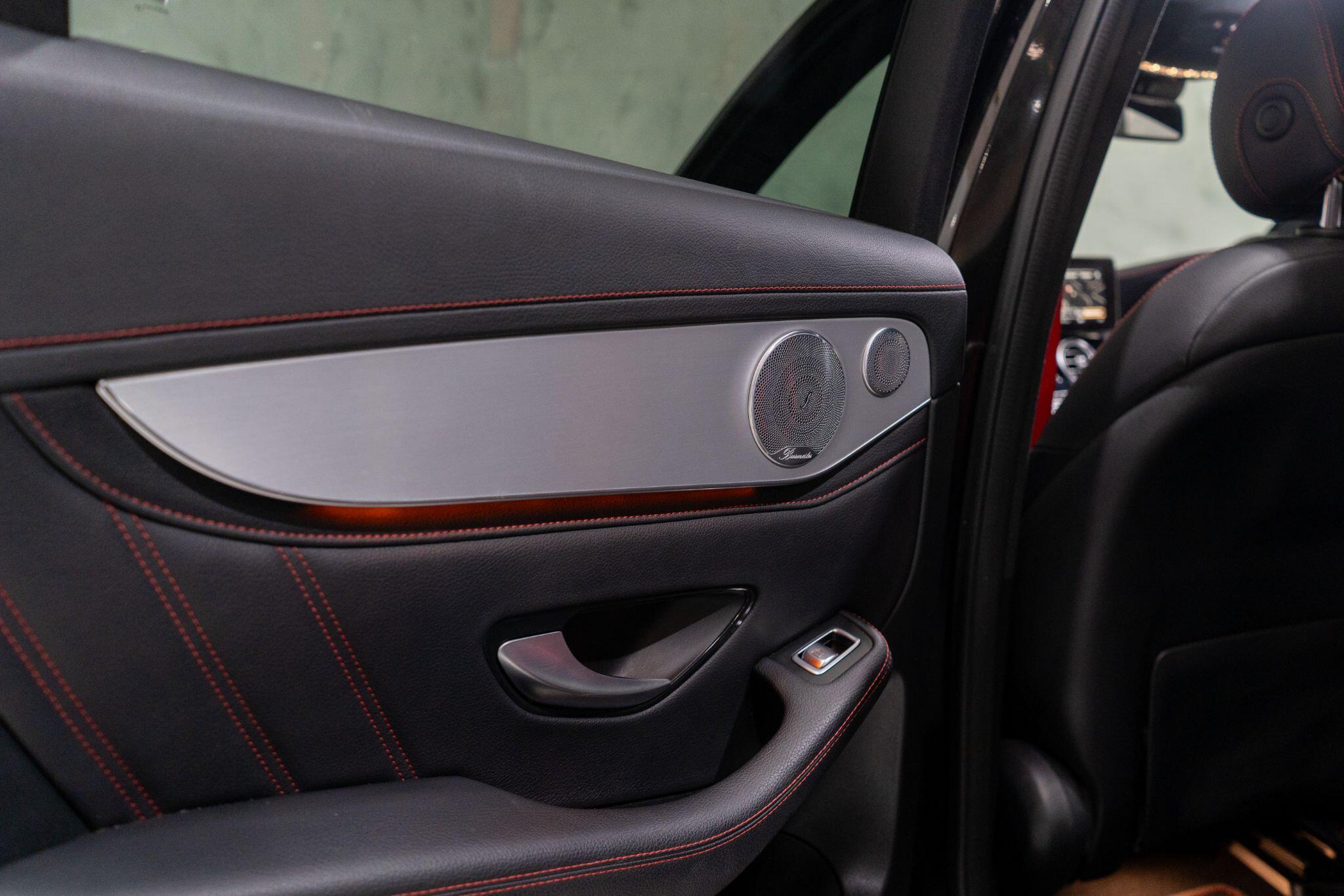 Mercedes-Benz GLC view 28