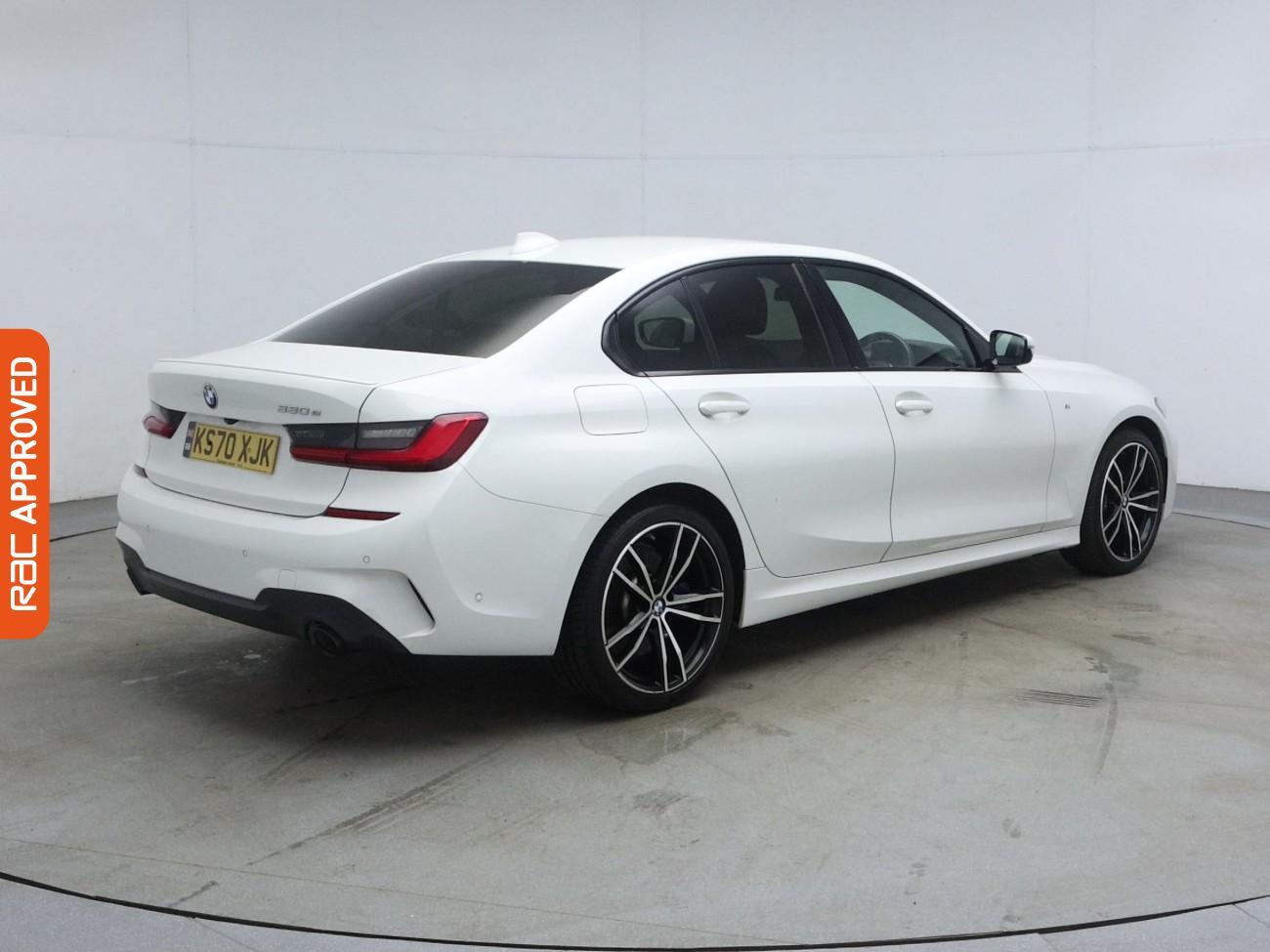 BMW 3 Series view 32