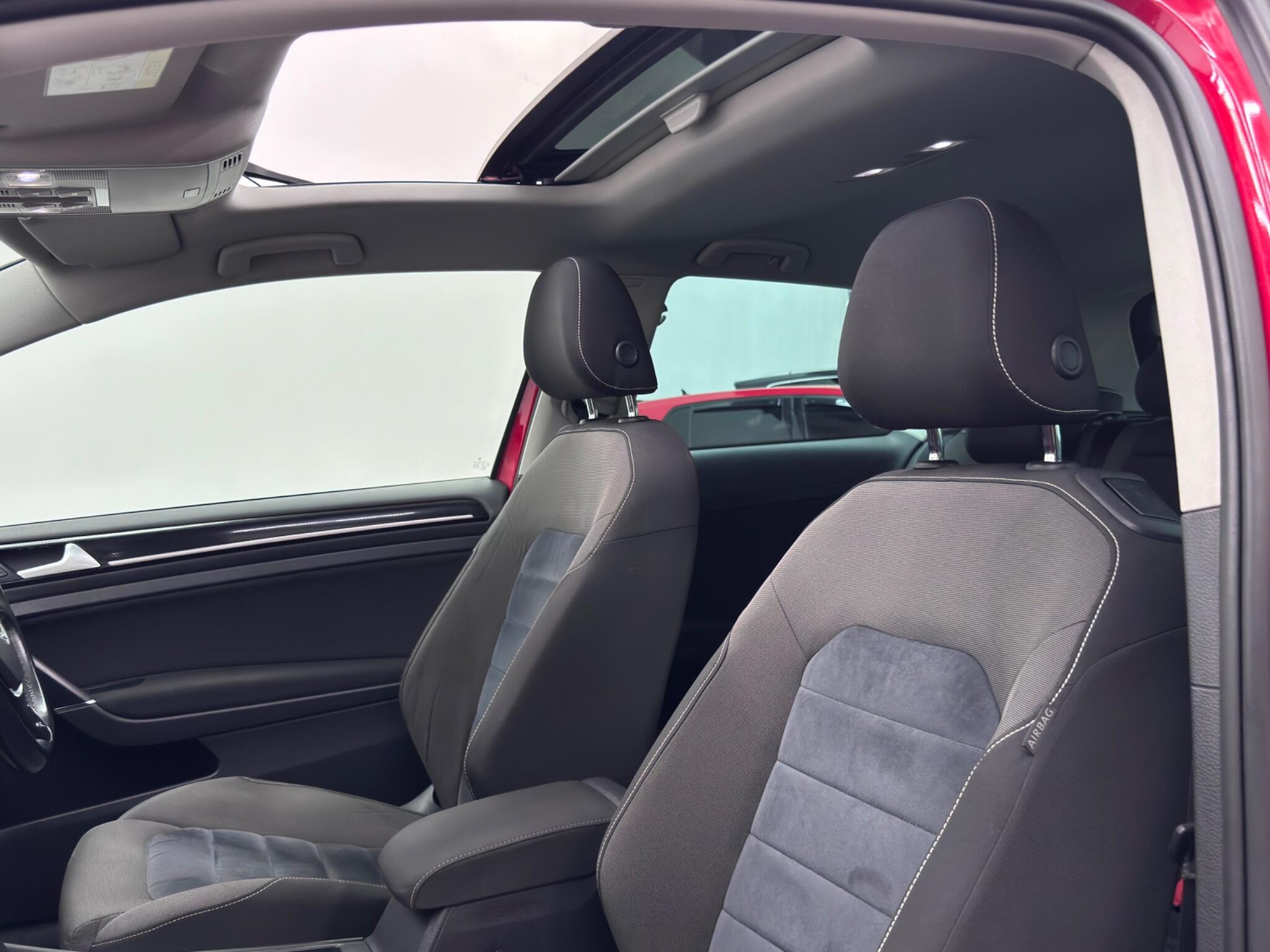 Volkswagen Golf view 49