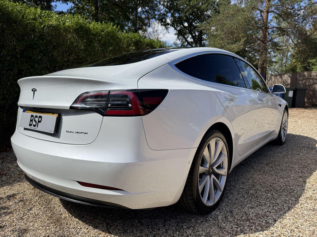 Tesla Model 3 view 4