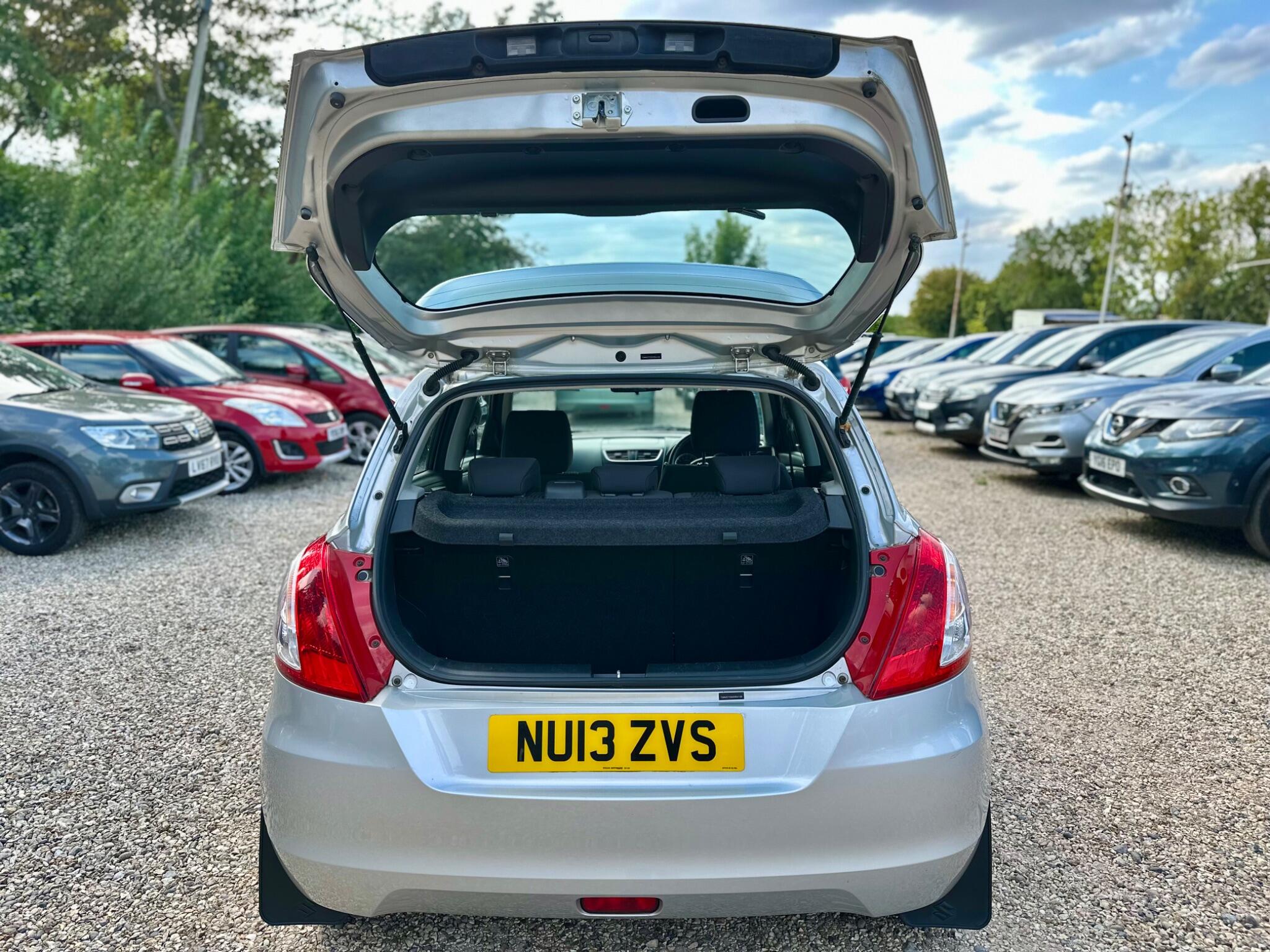 Suzuki Swift view 19