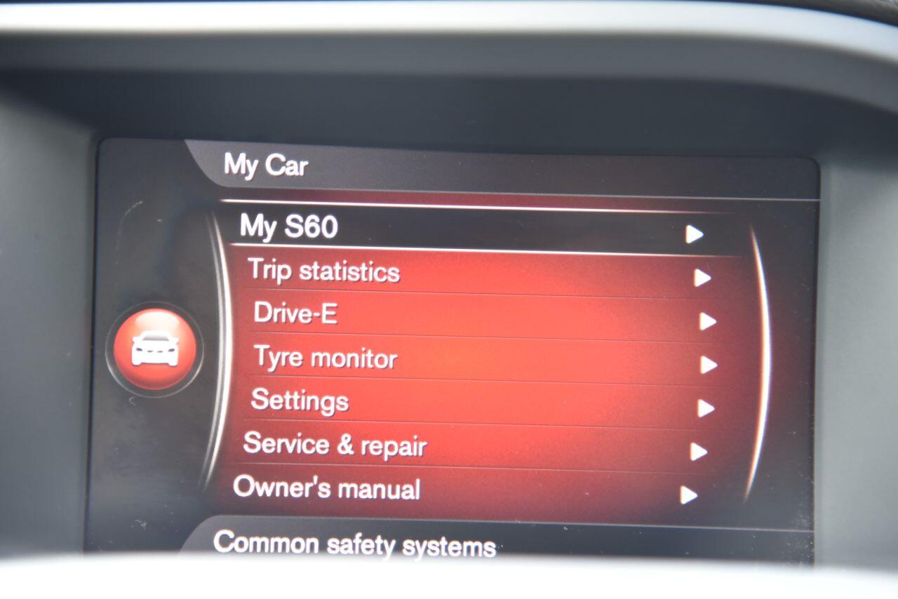Volvo S60 view 44