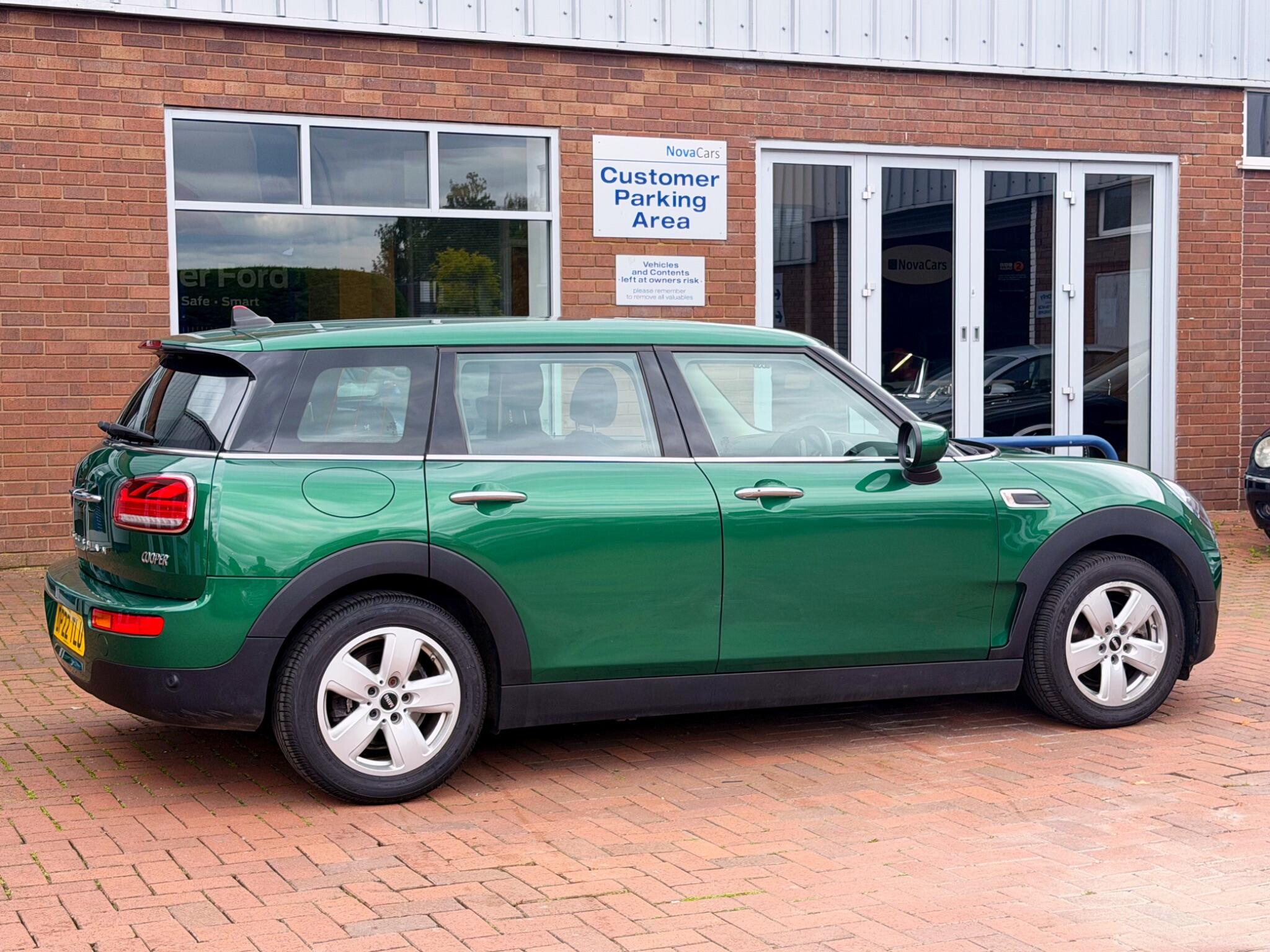 Mini Clubman view 18