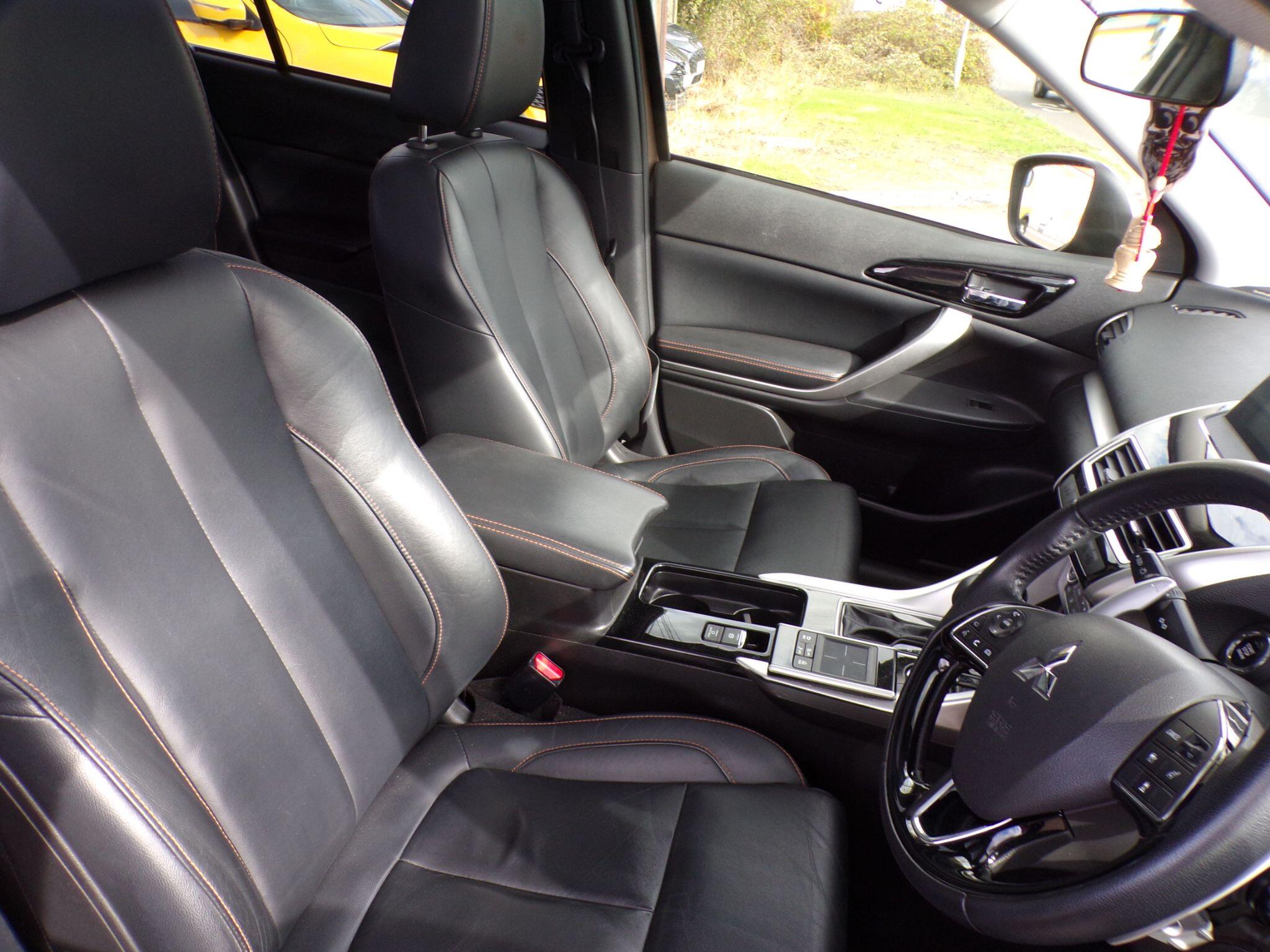 Mitsubishi Eclipse Cross view 10