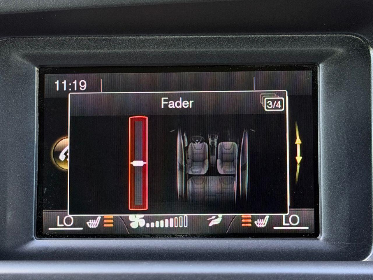 Volvo V40 view 42