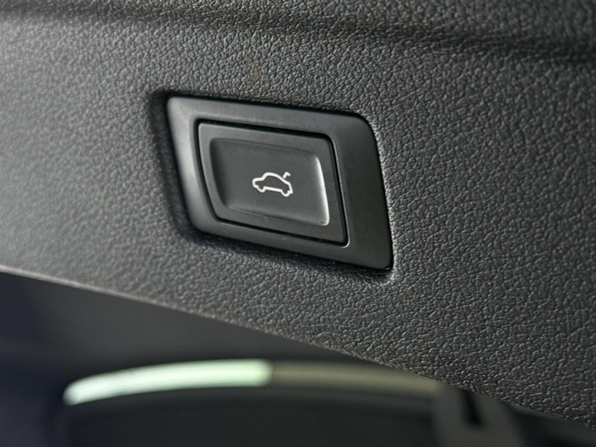 Audi A5 view 11