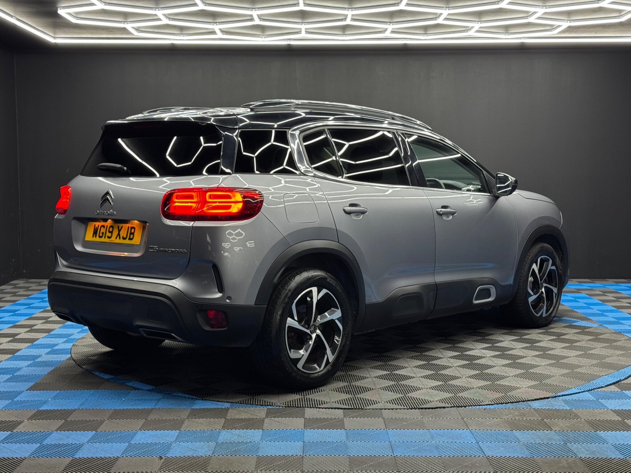 Citroen C5 Aircross view 5