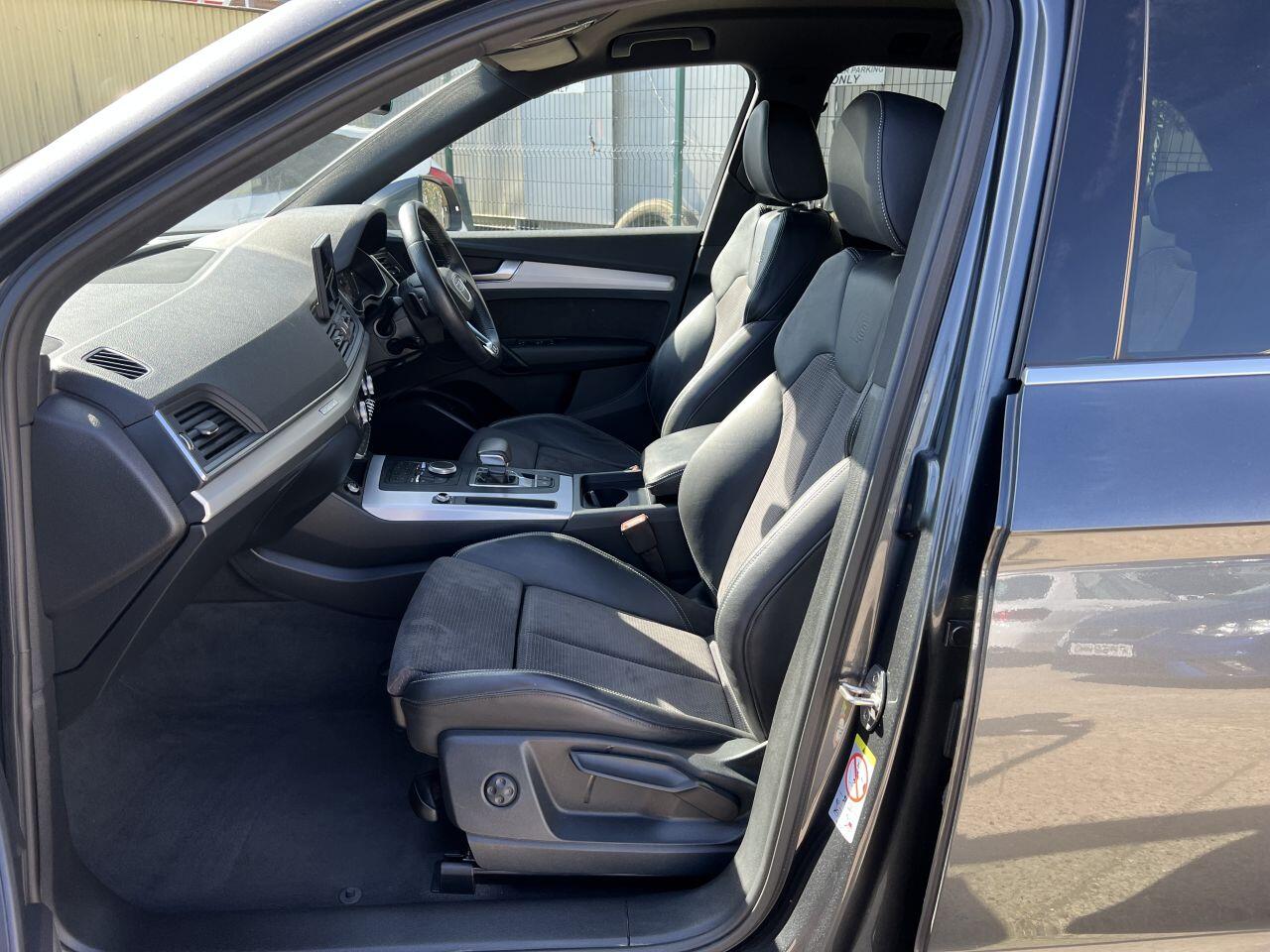 Audi Q5 view 24