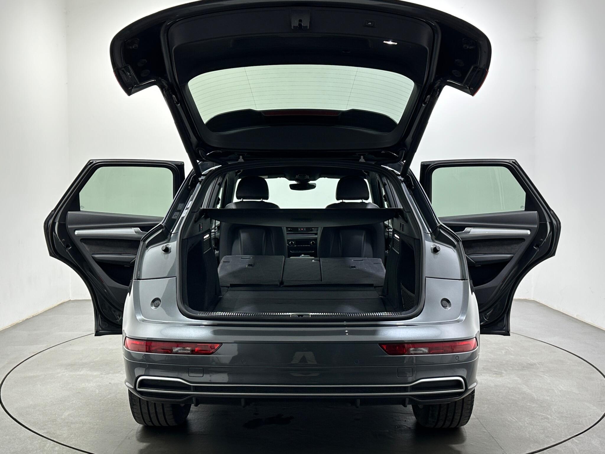 Audi Q5 view 46