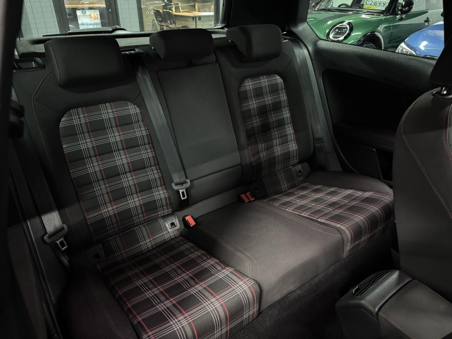 Volkswagen Golf view 18