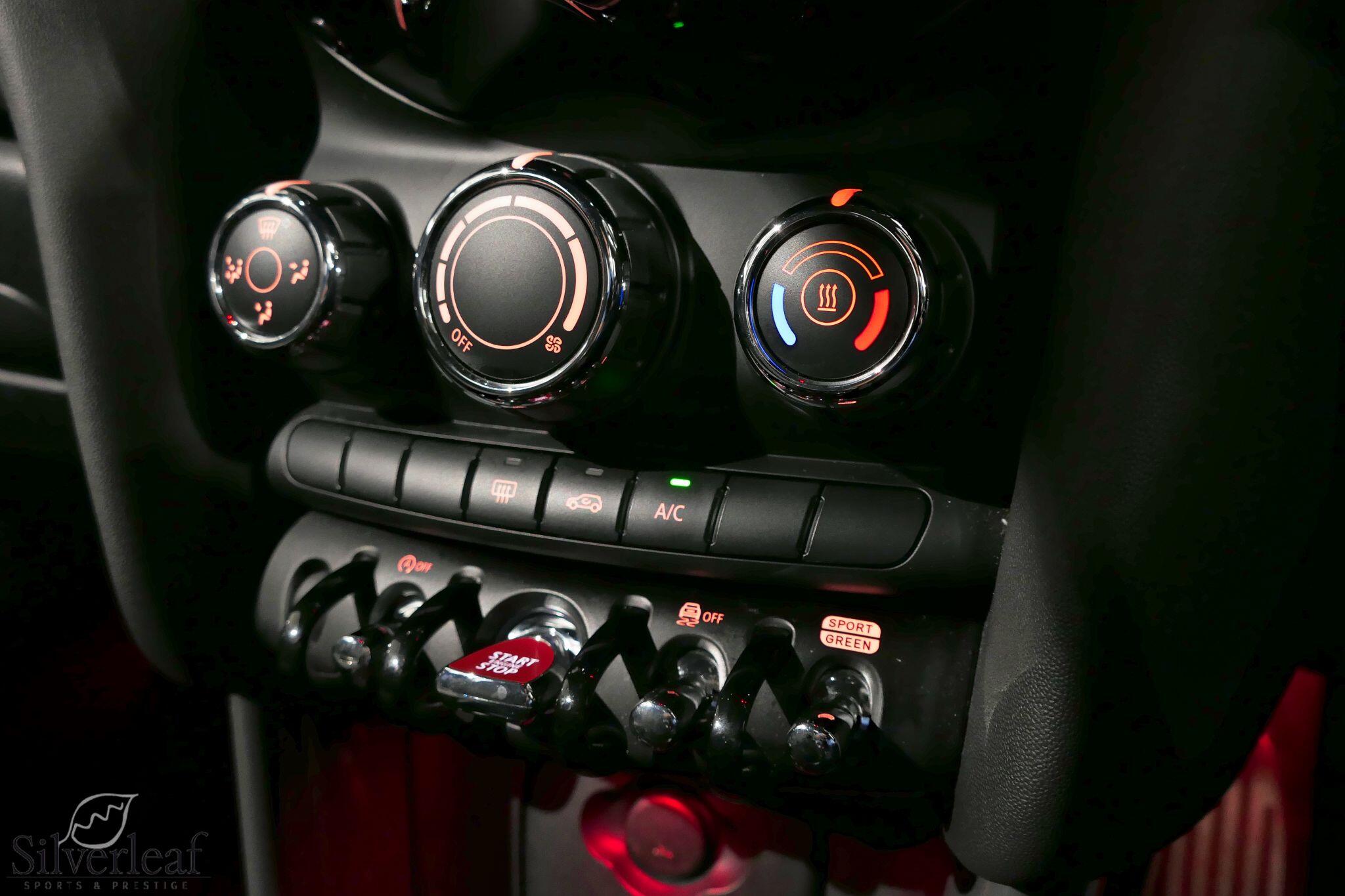 Mini Cooper view 14