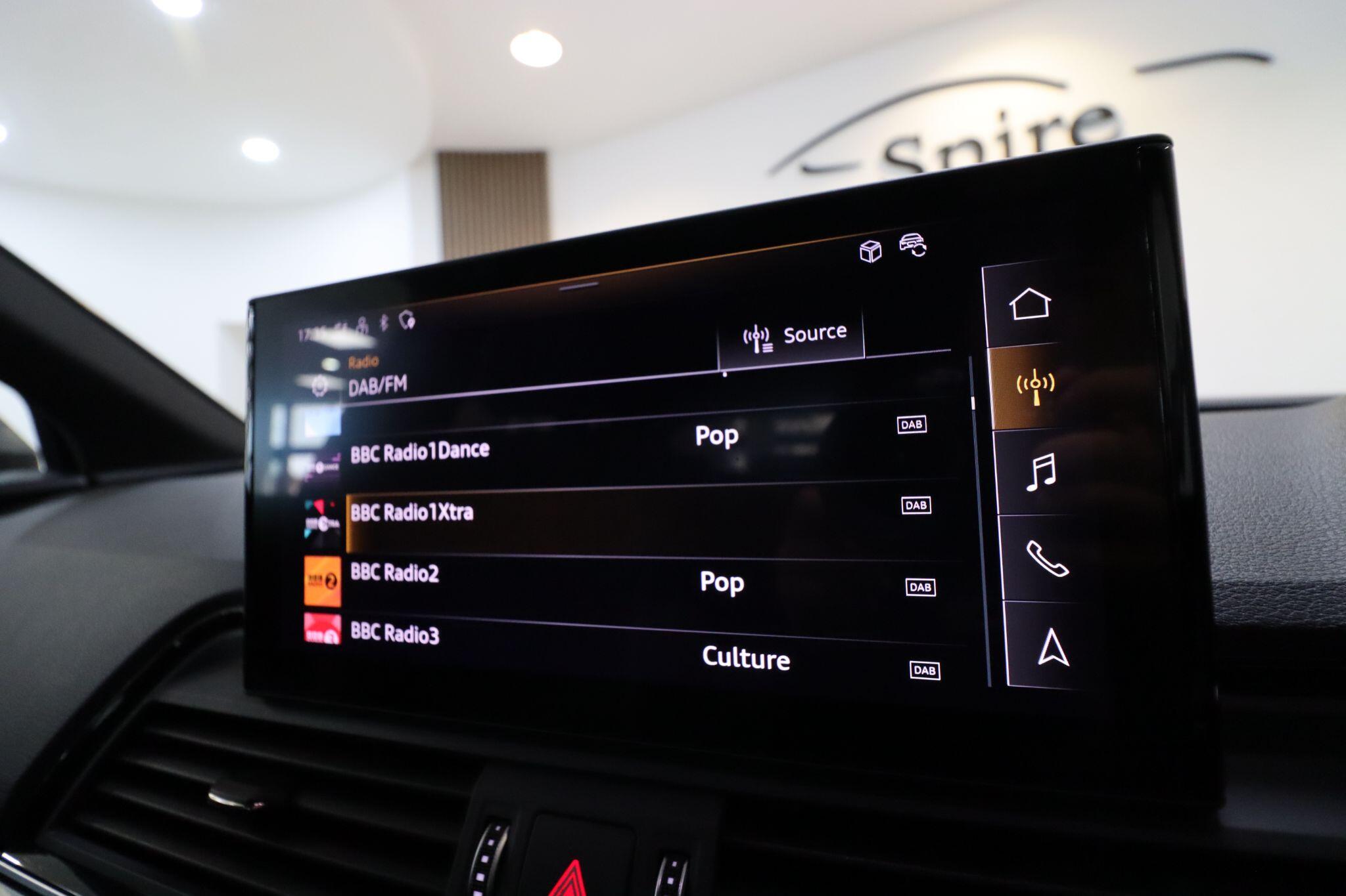 Audi Q5 view 35
