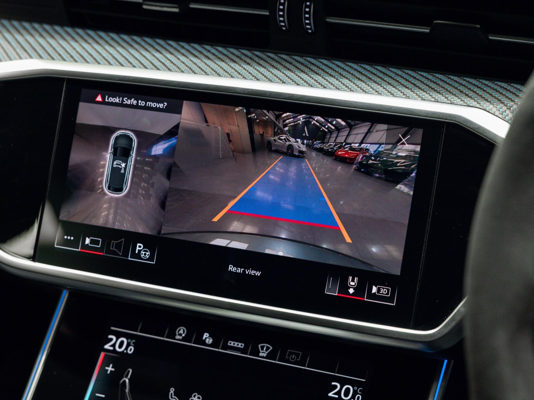 Audi RS6 Avant view 31