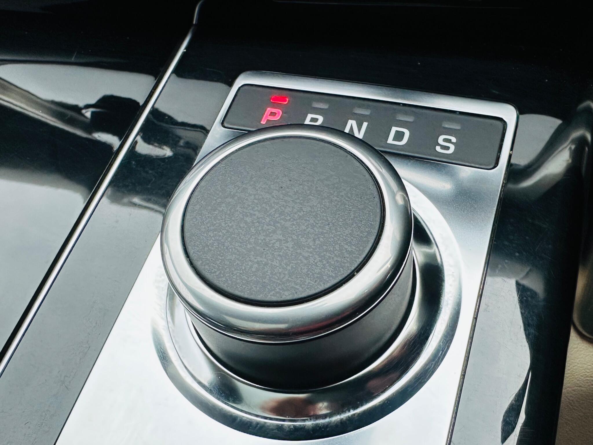 Land Rover Range Rover view 51