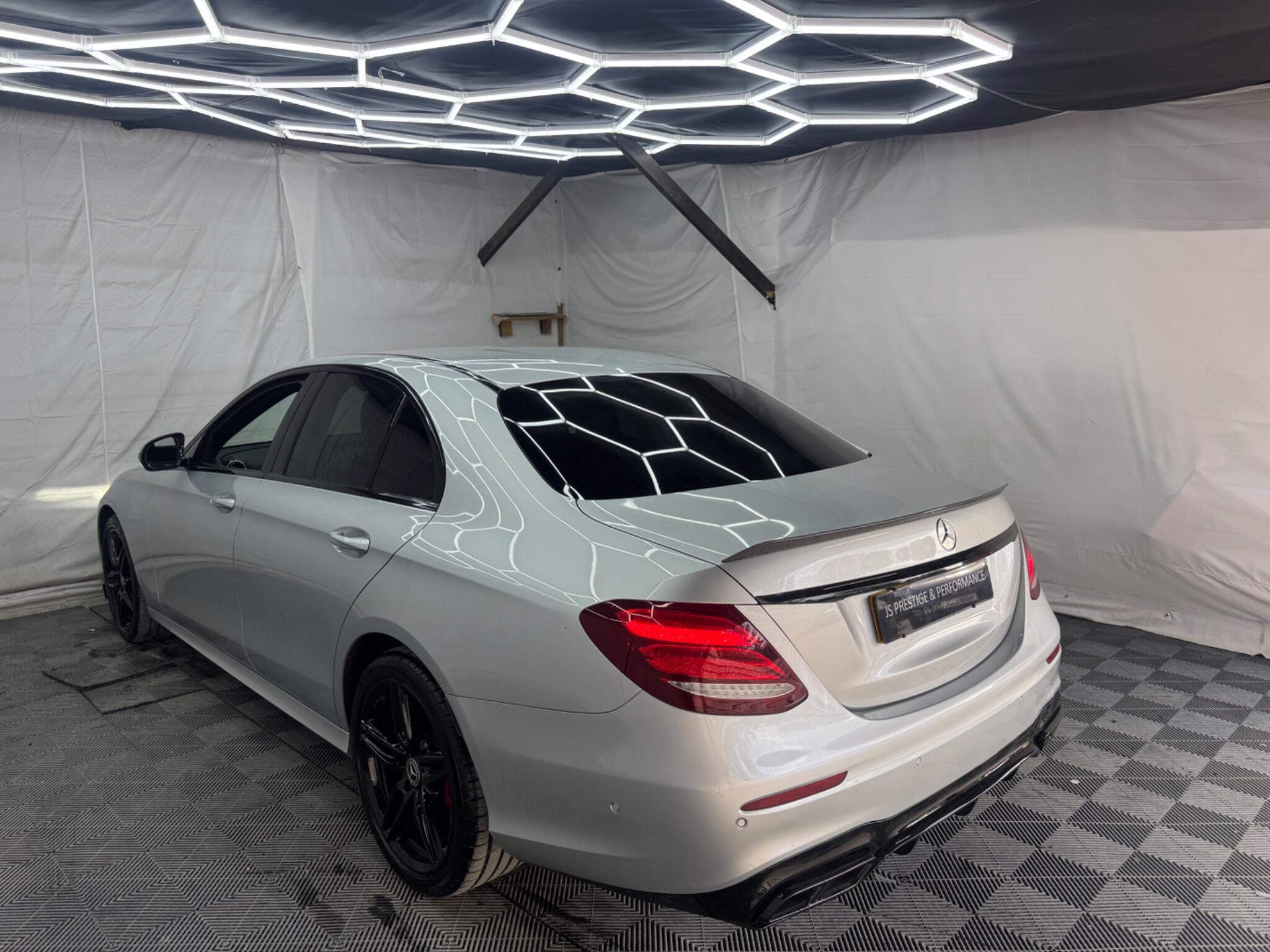 Mercedes-Benz E Class view 4