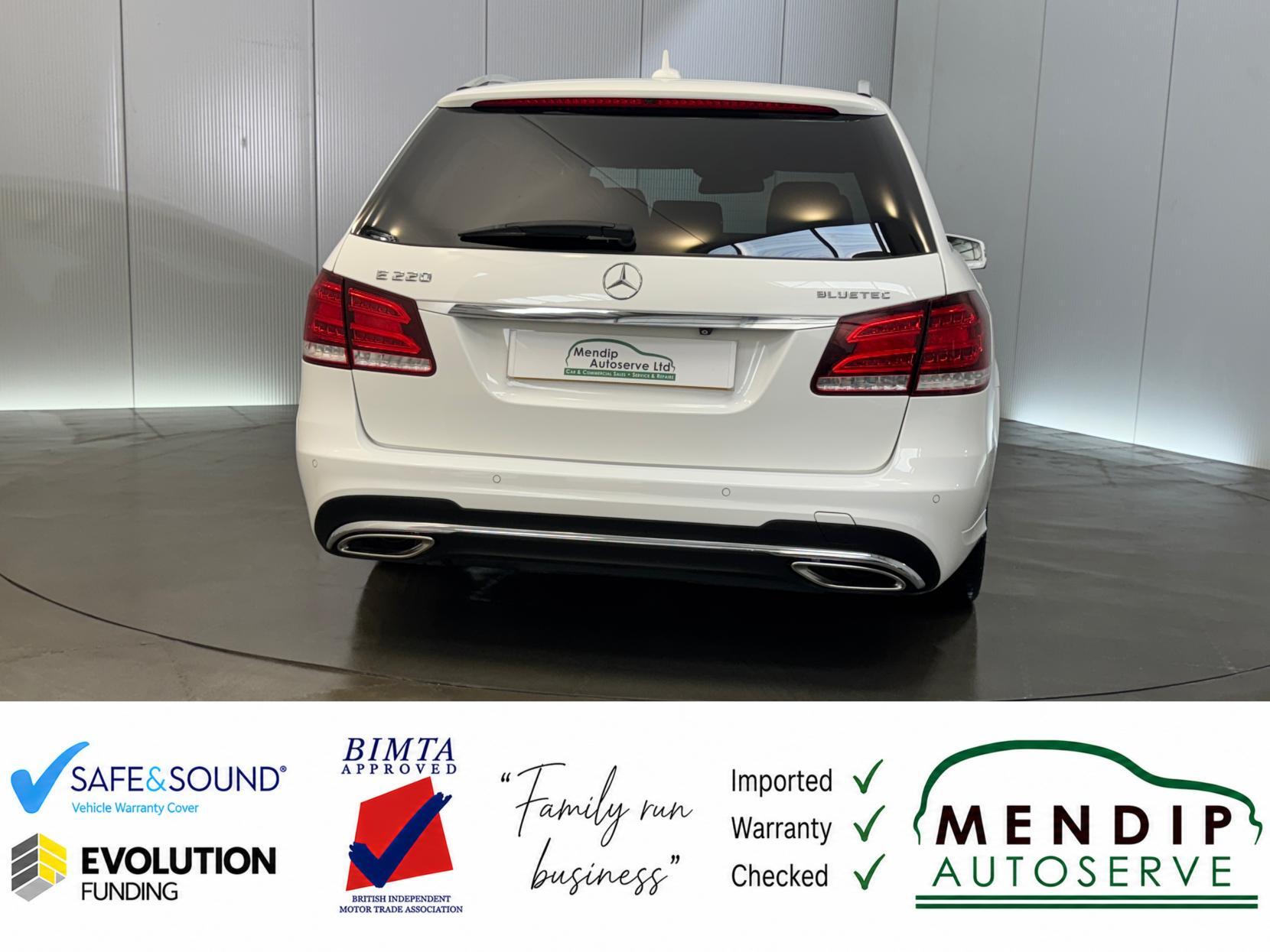 Mercedes-Benz E Class view 21